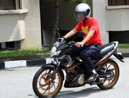 The price of suzuki bikes or motorcycles are comparatively little high in bangladesh. Suzuki Belang 150 Is Street Savvy Carsifu