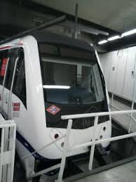 Metro de madrid) is a rapid transit system serving the city of madrid, capital of spain. Un Tren De Metro Madrid Choca En El Ramal Que Une Opera Y Principe Pio Vivir El Tren Historias De Trenes