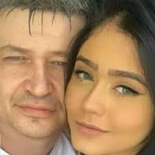 Pat Bolds Following List