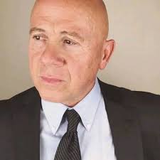 It has been one of the greatest and most difficult years of my life. I  learned everything is temporary. Moments. Feelings. People. Flowers. I  learned love is about giving- everything- and letting