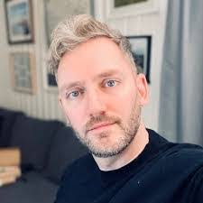 Derek Soper's Instagram, Twitter & Facebook