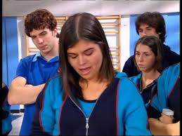 No puedo creer la suerte que tengo, estoy agradecida dijo angie balbiani hablando por gossip en kzo y agregó floricienta viene a traer la en cuanto a su famoso personaje de sofía, maltratada por su madre malala y por su hermana delfina, angie recuerda ese tiempo como de otra vida. Asi Esta Felicitas A 15 Anos Del Lanzamiento De Rebelde Way Canal 9 Televida Mendoza