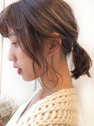 シンプルなひとつ結びも顔まわりに後れ毛を作ってあげたり結ぶ位置を変えてあげるだけでオシャレになります 毎日出来る簡単なアレンジなんでもご相談ください ヘアスタイル 髪型 ボブ スタイリスト