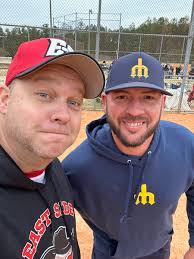 Great to bump into former #Braves catcher Tyler Flowers earlier today as  our two teams matched up in Rome, GA for the Fall Nationals Tournament!