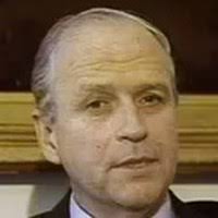 Raymond G. H. Seitz: American diplomat (1940-)