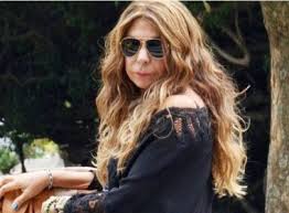 Maybe you would like to learn more about one of these? Bahia Noticias Holofote Noticia Elba Ramalho Surge Irreconhecivel Com Labios Inchados E Deformados 21 05 2014
