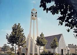 St Nazaire L Eglise St Gohard Architecte Mr Guillou Saint Nazaire Architecture Space Needle