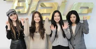 Fearless brave girls is a site created to share the love for brave girls 브레이브걸스, post information and news anc connect fans. Das Sind Die 50 Beliebtesten Girlgroups Im Mai 2021 Sudkoreas Turbulenter Lifestyle Kpop Mehr