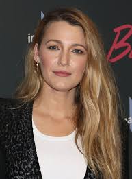 Who S Ready To See Blake Lively Play An Assassin Oval Face Hairstyles Oval Face Celebrities Long Face Hairstyles