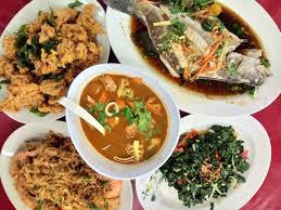 Malaysia mempunyai pelbagai makanan tradisional dan unik yang tidak didapati di negara lain. Tempat Makan Sedap Di Sabah Liza Izara