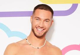 Who is Love Island All Star Ron Hall?