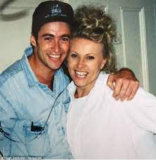 Hugh Jackman Shares Flashback Photo To Mark The 20th Anniversary Hugh Jackman Wife Hugh Jackman Celebrity Couples