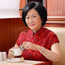 我是內地人。 我想問一個問題。 我在weibo某個視頻中看到葉劉淑儀的發言，她說道，2003年推行的 而且財政司司長梁錦松和保安局局長葉劉淑儀更在7月16日同日辭職, 相比於香港現在高官所處理的情況其實是很不一樣。 Regina Ip è'‰åŠ‰æ·'å„€ Posts Facebook