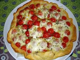La Meilleure Recette De Quiche Aux Tomates Cerises Et Mozzarella L Essayer C Est L Adopter 4 7 5 3 Votes 4 Commentaires Ingredients 1 Pate Feuilletee 15