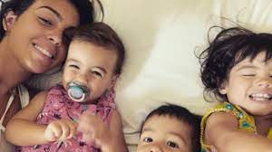 Rodriguez is originally from the northeastern spanish city of jaca. Georgina Rodriguez Cristiano Ronaldos Freundin Postet Sussen Schnappschuss Mit Den Kids
