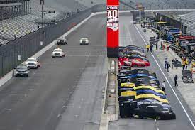 Nascar sprint cup racetracks come in all shapes and sizes. How Does Nascar Dry Wet Race Tracks