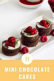 Mini Chocolate Cakes Brownies Are Yummy But Generating A Entire Pan Of Birthday Cake Can Take Ti Chocolate Desserts Cake Mini Chocolate Cake Dessert Recipes