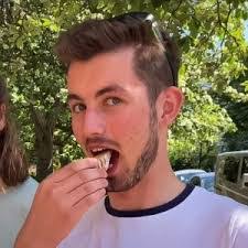 Isaac Ogden's Instagram, Twitter & Facebook