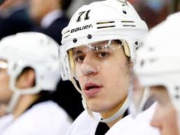 It came down between joe pavelski and vladimir tarasenko, and while one might've won the western conference championship, the other won the prize that really matters: Nhl 14 Cover Vote Wayne Simmonds Saves Us All Beats Evgeni Malkin Broad Street Hockey