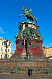 Or la mairie de la capitale. Monument A Nicolas I A Saint Petersbourg En Russie Photo Gratuite