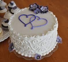 8 Round Wedding Cake With Double Purple Hearts This Cake Is A Small 8 Round Butter Cream Icing Scroll Work And Anniversary Cake Small Wedding Cakes Cake