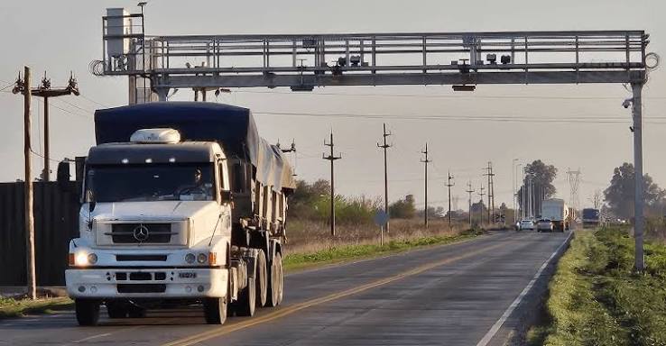 Más empresarios se suman al reclamo de Fadeeac por las “aduanas interiores”