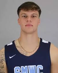 Malachi Pearson's Instagram, Twitter & Facebook