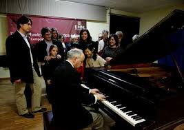 La Escola de Música recibe el piano adquirido en 1920 por Ángel Baltar