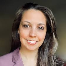 Amanda Drayer's Instagram, Twitter & Facebook