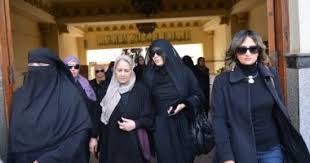 قدَّمَ العديدَ مِنَ الأعمالِ العبقريةِ الموجَّهةِ إلى الطِّفل، وتُرجِمتْ أعمالُه إلى عدَّةِ لُغاتٍ مِنها: Ù†Ø¬ÙˆÙ… Ø§Ù„ÙÙ† ÙŠØ´ÙŠØ¹ÙˆÙ† Ø¬Ù†Ø§Ø²Ø© ØµÙ„Ø§Ø­ Ø±Ø´ÙˆØ§Ù† Ù…Ù† Ù…Ø³Ø¬Ø¯ Ø§Ù„ØµØ¯ÙŠÙ‚ Ø¨Ù…Ø³Ø§ÙƒÙ† Ø´ÙŠØ±Ø§ØªÙˆÙ† Ø§Ù„ÙŠÙˆÙ… Ø§Ù„Ø³Ø§Ø¨Ø¹