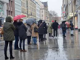 Corona Lockdown Weihnachtsshopping Geschafte In Munchen Werden Uberrannt Verstorendes Ikea Foto Welt