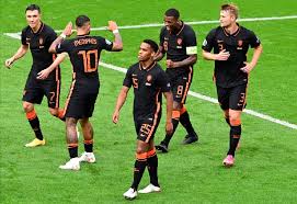 Ini konferensi pers terakhir saya dalam kapasitas ini karena kontrak saya dengan federasi sepak bola makedonia berakhir 31 juli dan. 6crqcl9mpsraqm