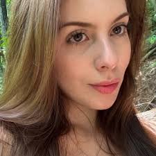 Alexa Morales (@siluim)