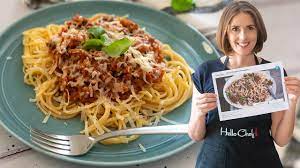 Classic Spaghetti Bolognese With Parmesan Best Family Recipe Youtube