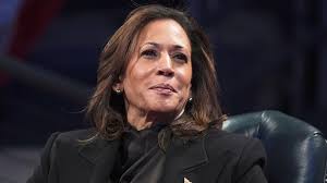 RFK Jr. suspends his presidential bid and backs Donald Trump before  appearing with him at his rally