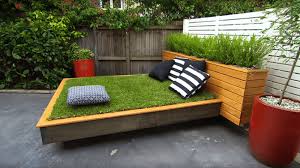 We have designed this diy outdoor daybed that you can. How To Build Diy Outdoor Daybed Out Of Green Grass Homecrux