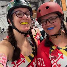 Megan⚡️ (@skates_n_weights) • Instagram photos and videos