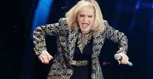 Rita pavone viene attaccata sui social per aver detto che monti non è stato votato: Festival Di Sanremo 2020 Le Pagelle Rita Pavone Perche Farsi Del Male Cosi Il Fatto Quotidiano