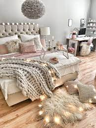 Bett richtig dekorieren bett rutsche ikea bett selber bauen podest betten retro style bettsofa schlafsofa selber bauen bettwäsche retro look biber bettwäsche retro. Wie Man Das Bett Gemutlich Dekoriert Zimmer Einrichten Zimmer Einrichten Jugendzimmer Schlafzimmer Einrichten Ideen