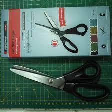 Discover the best sewing pinking shears in best sellers. Tailors Scissors Pinking Shears Tc 230 Golden Eagle Buy Best Tailor Scissors Professional Tailor Scissors Tailor Sewing Scissors Product On Alibaba Com
