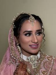 Chitra Sharma Makeup Artist in New Shiv Puri,Ludhiana