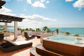 Il porto di malaga è il porto marittimo della città, che opera ininterrottamente almeno dal 600 a.c. Hotel In Marbella Puente Romano Beach Resort Spa Marbella Ticati Com