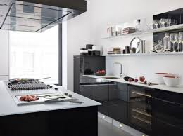 Cuisine Meubles Blancs Et Noirs Plan De Travail Blanc Recherche Google