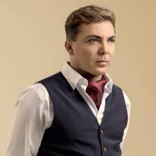 Ver las letras de cristian castro y escuchar azul, por amarte así, nunca voy a olvidarte, si me ves llorar por ti y más canciones! Cristian Castro On Spotify