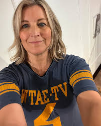 Diana Oddo's Instagram, Twitter & Facebook