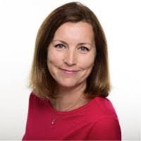 Julie Schoenberger's Instagram, Twitter & Facebook