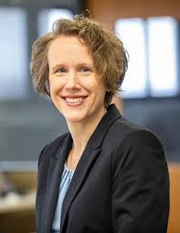 Jennifer Doering's Instagram, Twitter & Facebook