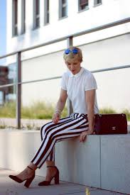 Die Zeit Rennt Ein Fussel Fur 10 Gestreifte Hose In Schwarz Weiss Schwarz Weiss Gestreifte Hose Schwarz Weiss Gestreifte Hose