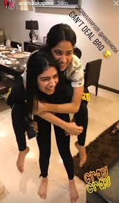 Anshula Kapoor Shares An Endearing Photo Of Sisters Janhvi Kapoor And Khushi Kapoor Pinkvilla The reason the photo came like that is because anshula, who. sisters janhvi kapoor and khushi kapoor