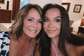 Abby Cornell (@abby_cornell10) · Instagram 照片和视频